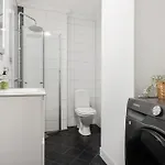 New! Modern City Apt: Central W/ Private Entrence *