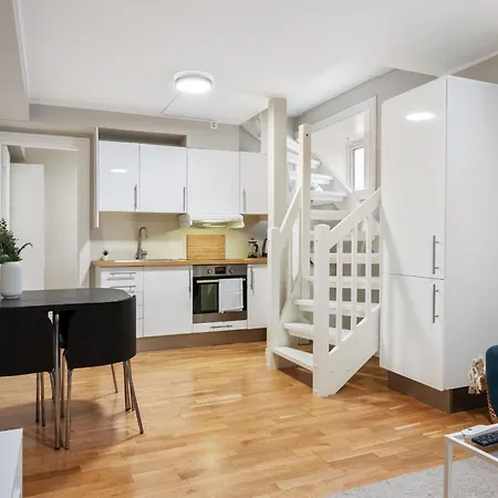 New! Modern City Apt: Central W/ Private Entrence Lejlighed *