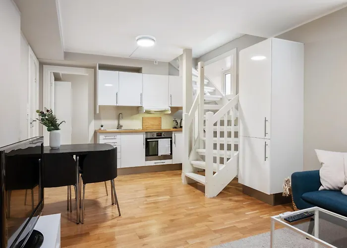 New! Modern City Apt: Central W/ Private Entrence Lejlighed *